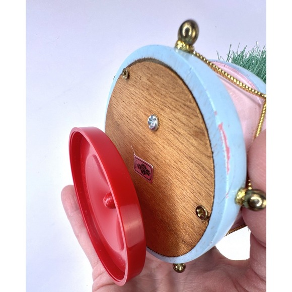 Musical Bottle Brush Christmas Tree Silent Night Spins Taiwan Toys ~WORKING - Picture 9 of 12